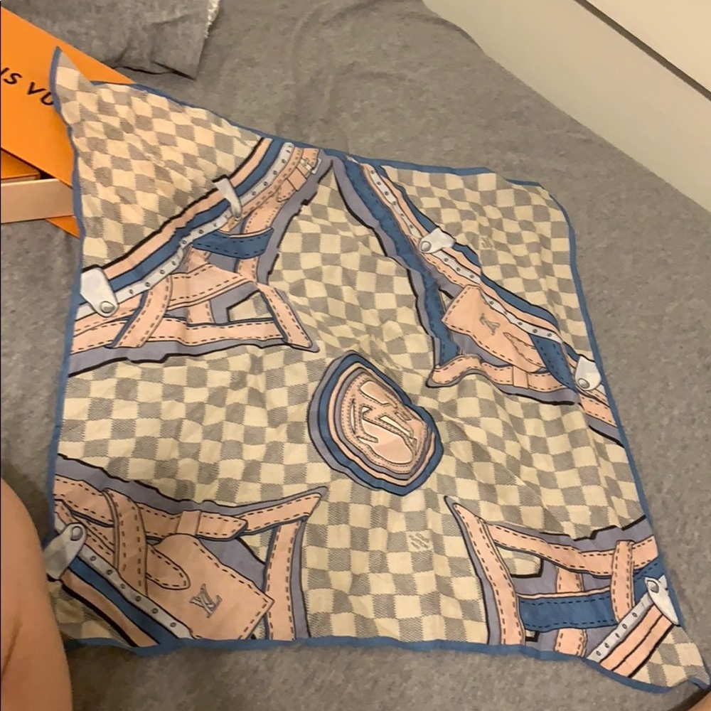 Louis Vuitton Blue and Beige Scarf
